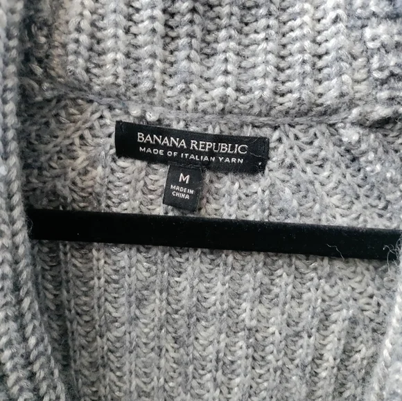 Banana Republic - Soft, lightweight boho knit slouchy grandpa cardigan. Size - M - Picture 5 of 9